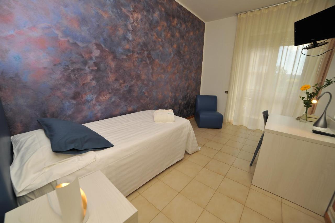 Hotel San Crispino Morrovalle Eksteriør billede