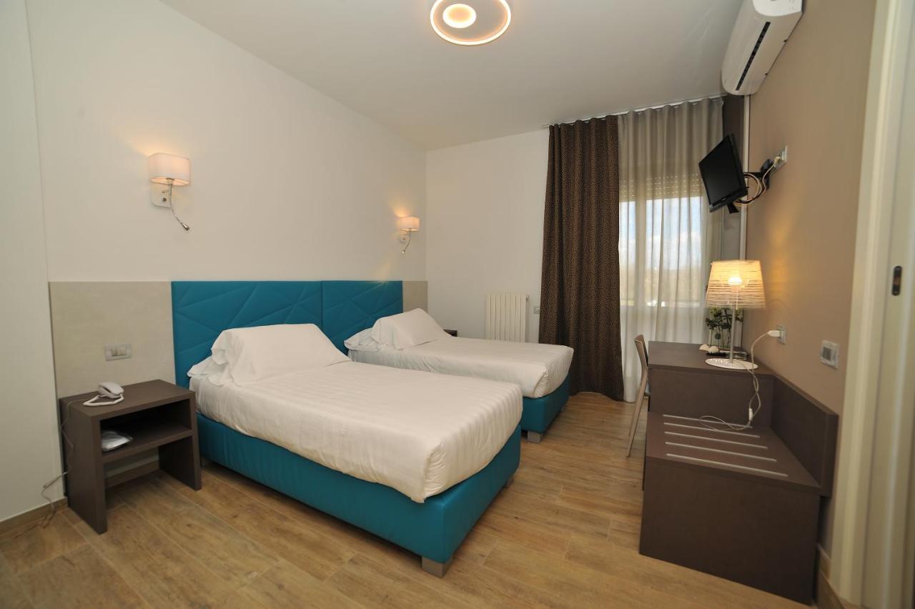Hotel San Crispino Morrovalle Eksteriør billede