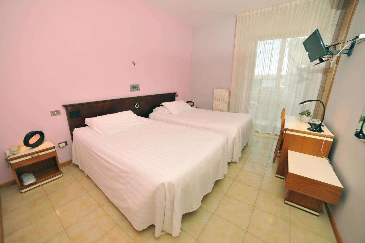 Hotel San Crispino Morrovalle Eksteriør billede