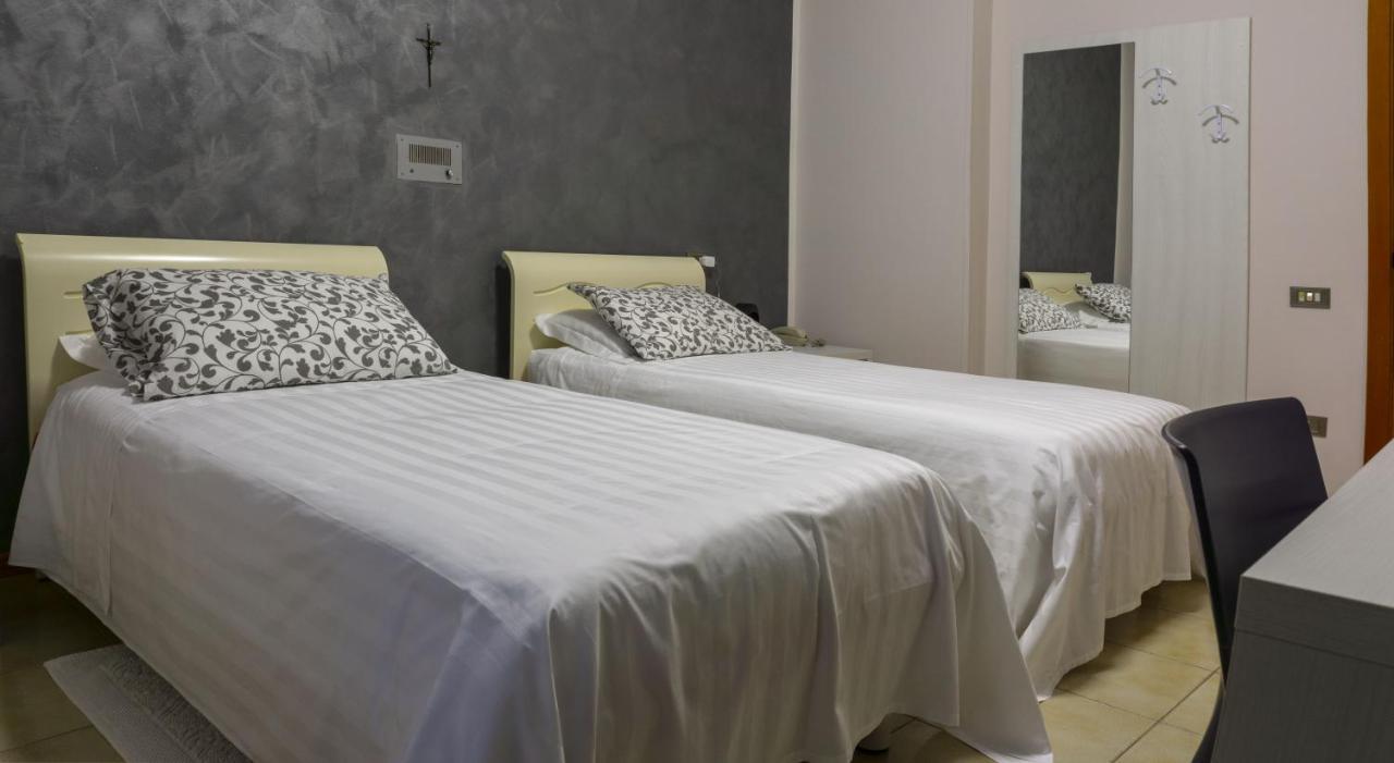 Hotel San Crispino Morrovalle Eksteriør billede